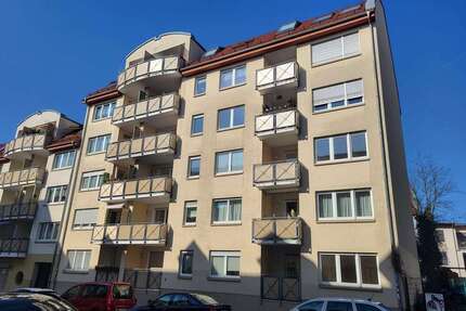 Moderne bezugsfreie 3-Zimmer-Wohnung im Zentrum-Süd! Stellplatz, Balkon, Lift!