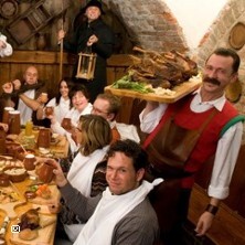 6 Gänge Ritter Essen-Show im Lancelot München